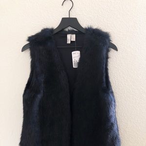 Navy blue Forever21 faux fur vest